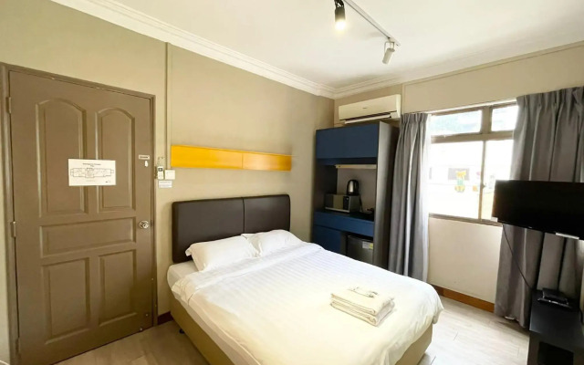 Greatwood Residence at Devonshire