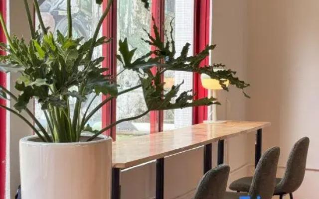 Traveller Ark Hotel & Bunks