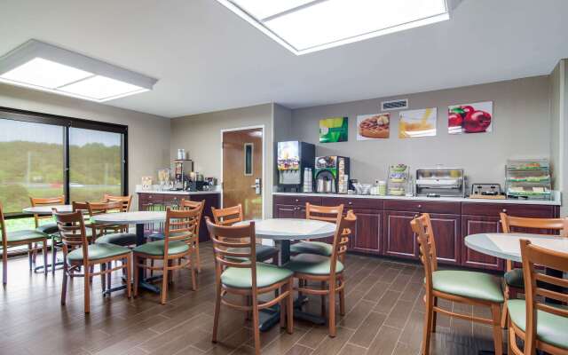 Quality Inn & Suites Canton, GA