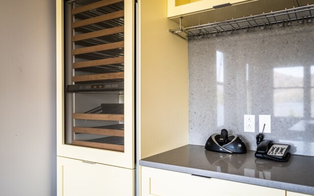 Elysium Suites-sur-Lac