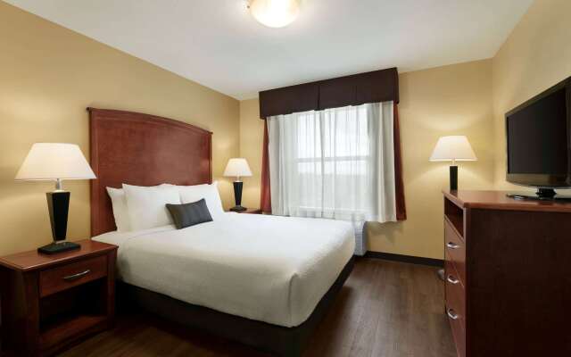 Days Inn & Suites by Wyndham Sherwood Park Edmonton