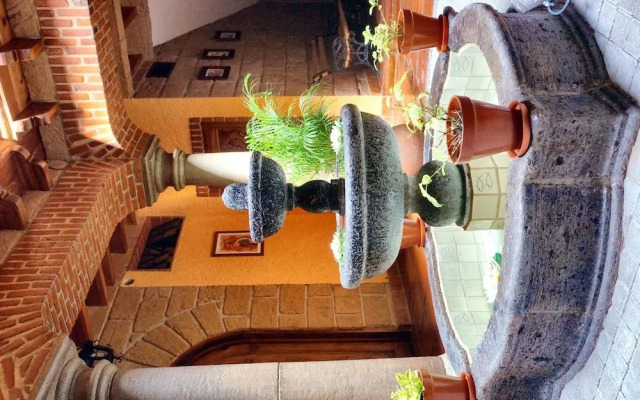 Mex Suites Casa Azul B&B