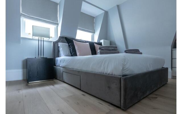 Royal Kensington Penthouse IX- 3 bed