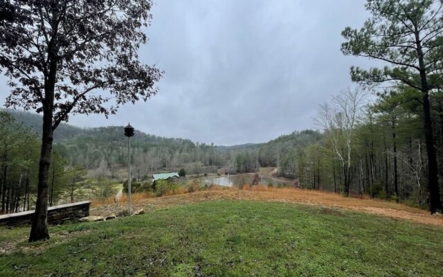Nature Lovers Dream! Steps From Fishing Plus 140 Acres of Hiking! 4 Bedroom Home by Redawning