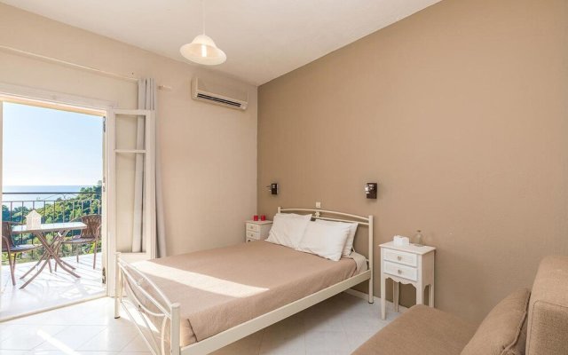 Escape Studio Apartments With Adult and Childrens Pool by Pelekas Beach