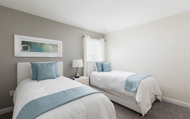 8BR ChampionsGate Pool Home wTheater