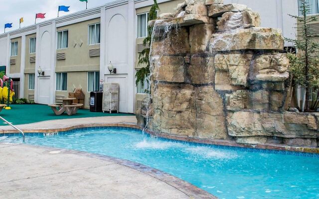 Cedar Stables Inn and Suites