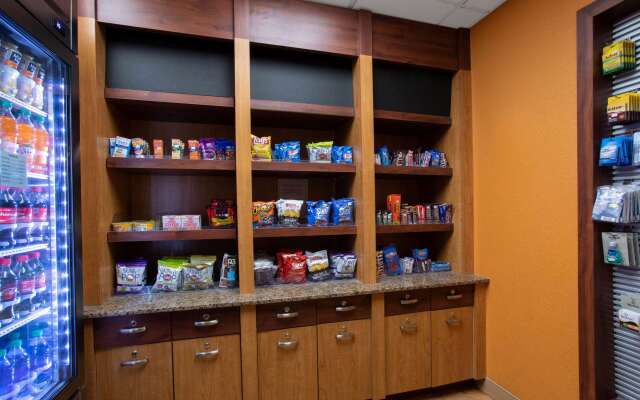 La Quinta Inn & Suites by Wyndham Denver Southwest Lakewood