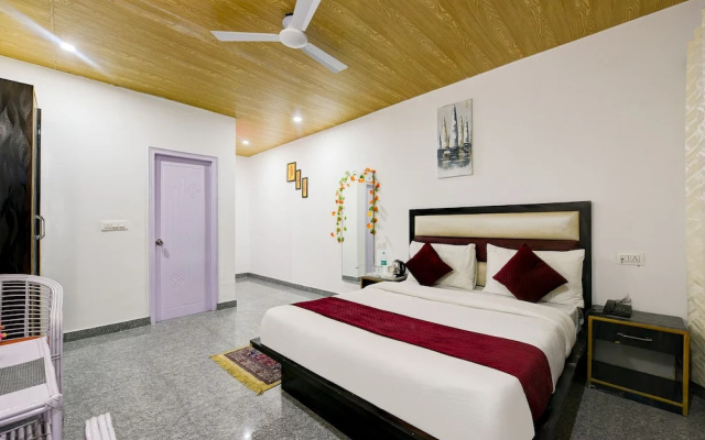 Hotel Shiva Lake Mussorrie