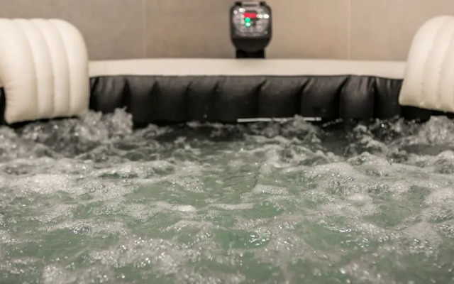 Apartments with Event Space & Hot Tub