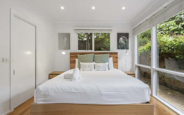 Light-filled House Near Beaches and Cafes – Guest Rooms – Melbourne