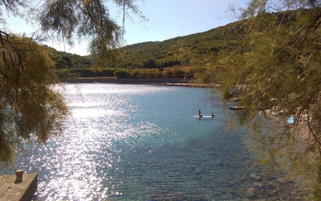 Tourist Resort Milna Vis