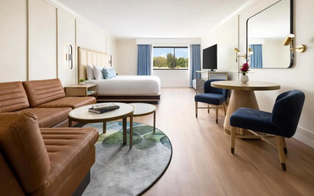 The Anza - A Calabasas Hotel