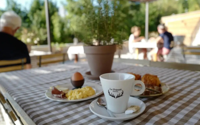 Hotel Le Prieure - 1500m