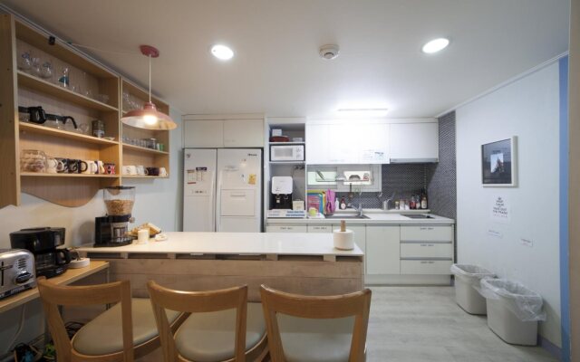 G Guesthouse Hongdae