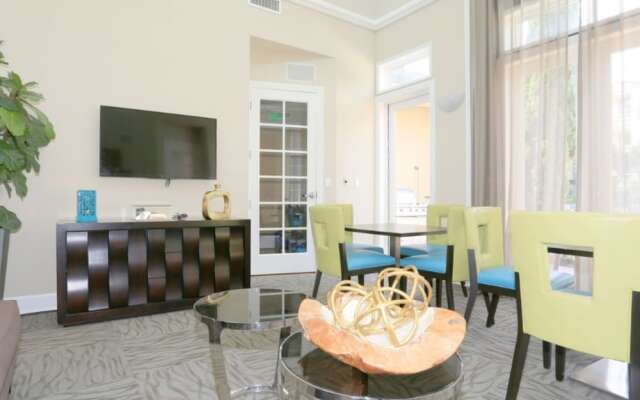 Global Luxury Suites Bridgepoint Circle