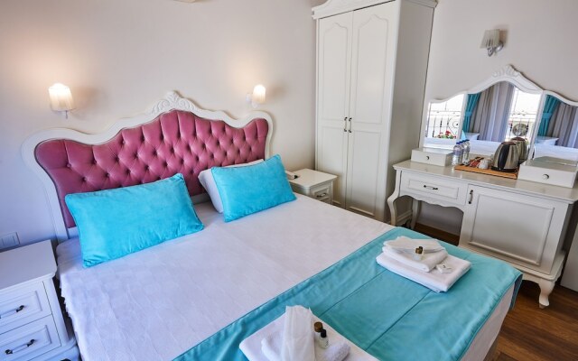 Mithras Cesme Otel