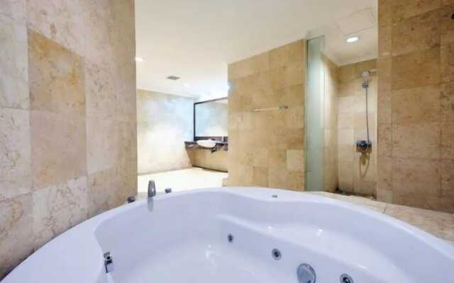 4BR Cozy Tropical Retreat Penthouse