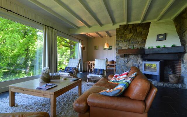 Modern Chalet with Private Tennis Court in Humain