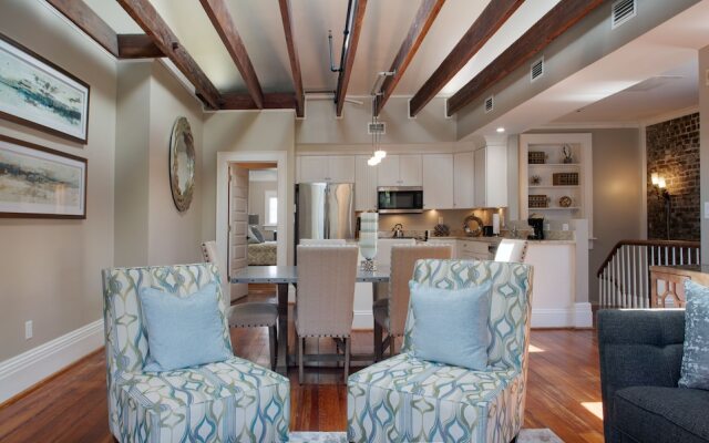 Sprawling Penthouse with Rooftop Deck Blocks from the River