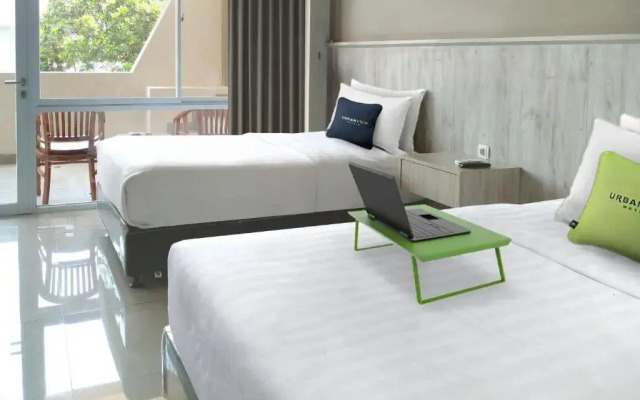 Urbanview Hotel Rio Life House Cianjur
