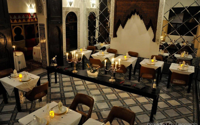 Riad Maison Bleue And Spa