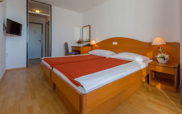 Hotel International