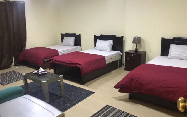 City pyramids inn