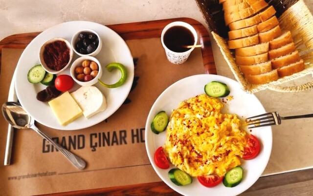 Grand Cinar Hotel