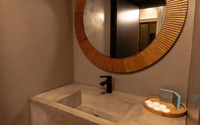 Bebatroun Beach Hotel
