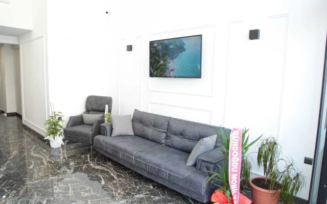 Kivanc Residence