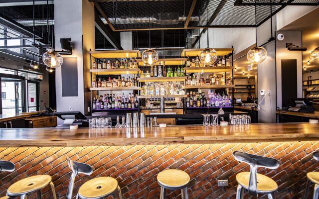 Moxy Chicago Downtown