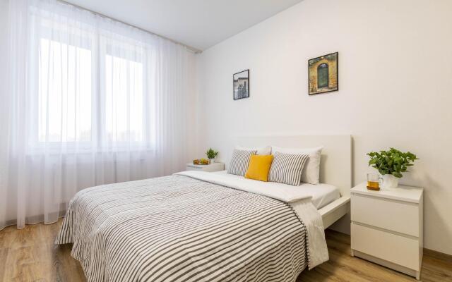 Лайт Апартаменты на улице 8 Марта 202/3