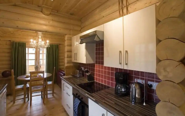 BCC Loch Ness Log Cabins