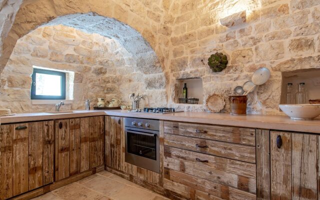 Tenuta Diciassetteconi Trulli With Pool