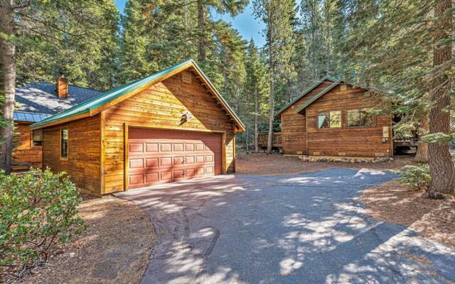 Four Bears Lodge by Tahoe Mountain Properties