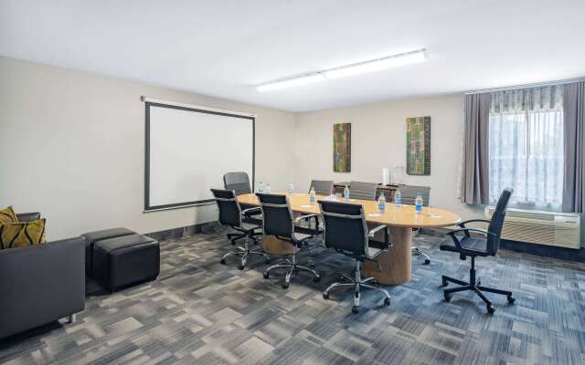 Travelodge by Wyndham Miramichi New Brunswick