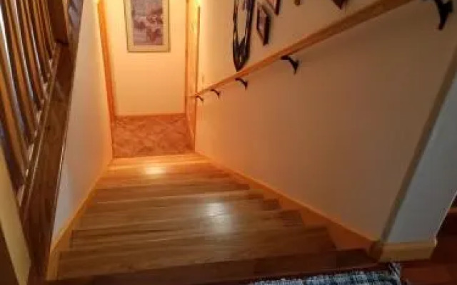 Glacier Creek Lodging