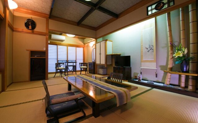 Hotel Housenkaku