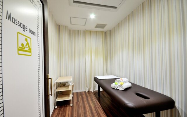 Capsule Plus Yokohama Sauna & Capsule