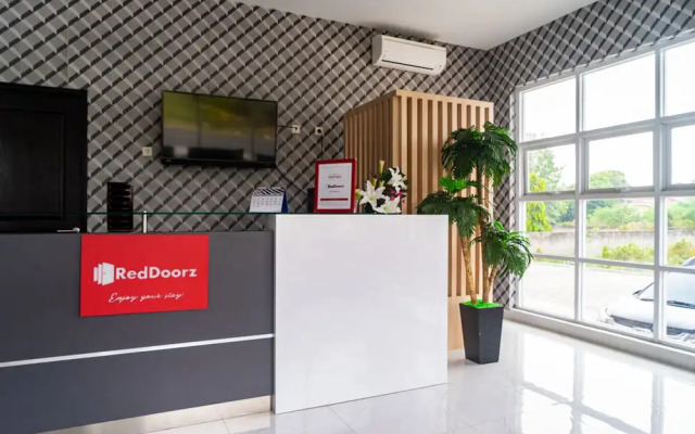Formerly Reddoorz Plus Near Teras Kota 3