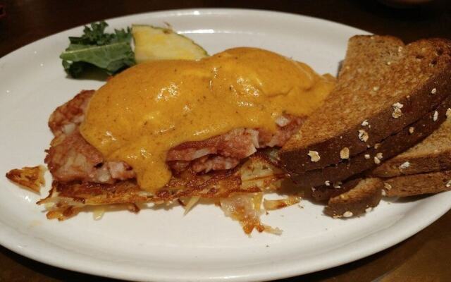 7 Cedars Hotel & Casino