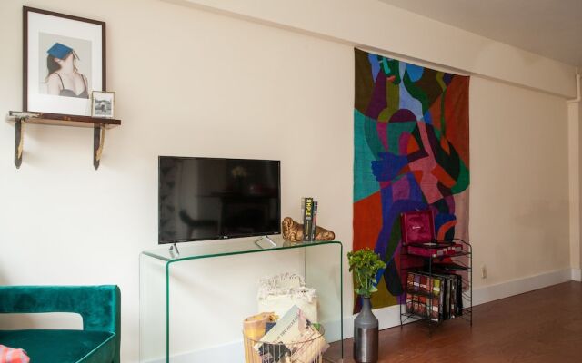 One Bedroom Apartment Boston by Namastay