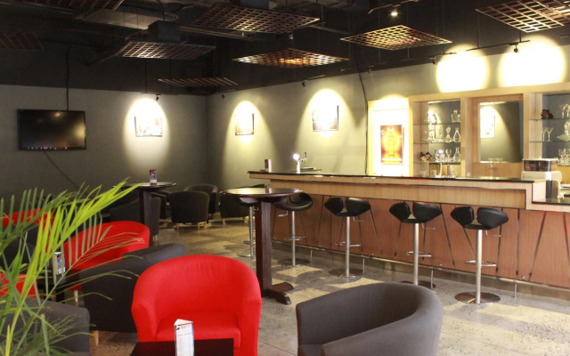 Sakura Park Hotel & Residence