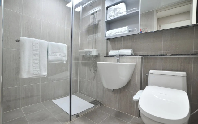 Gangneung Chonpines Ocean Suites Hotel