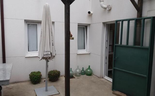 La Casina de La Virgen del Camino VUT-LE-113