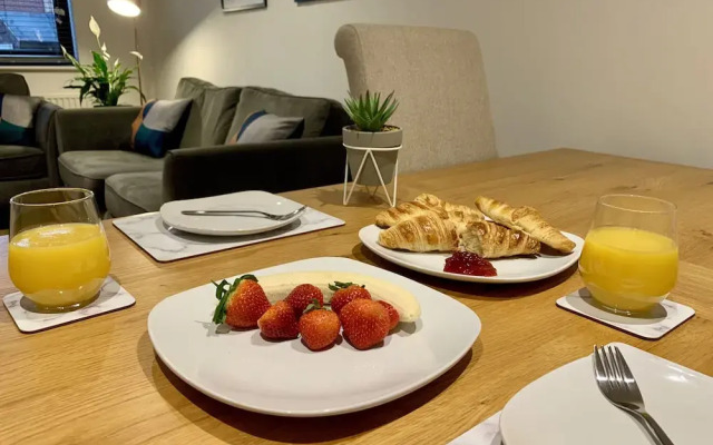 SA Today St Margarets Court Taunton with Fibre Wi-Fi & Netflix