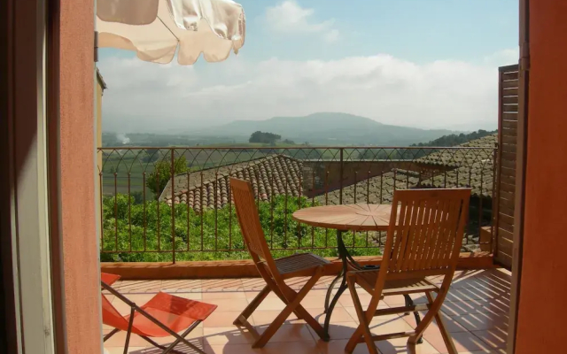 Le Clos De La Glycine