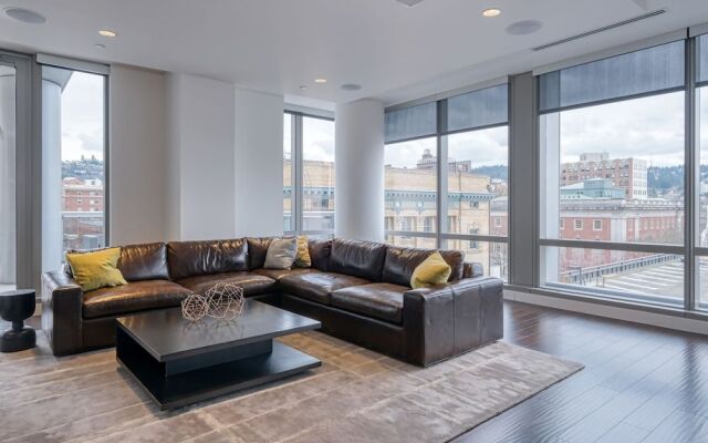 Contemporary Apartments by Barsala