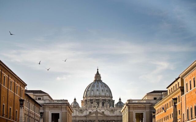 Vatican Room Rental